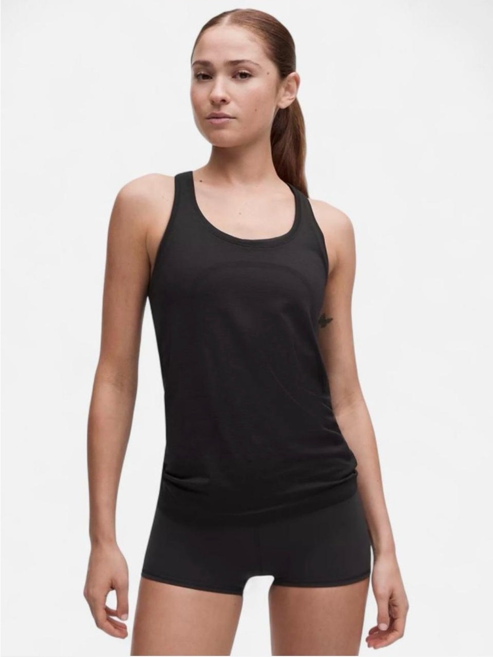 Lululemon Swiftly Tech Racerback Tank Top 2.0 Hip Length Black Woman's 2 Stretch